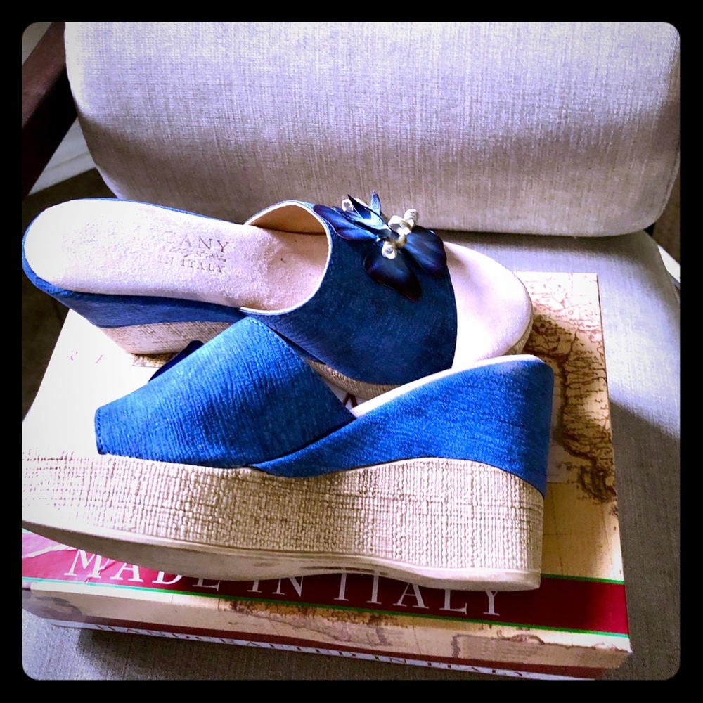 Cute shoes. Like new